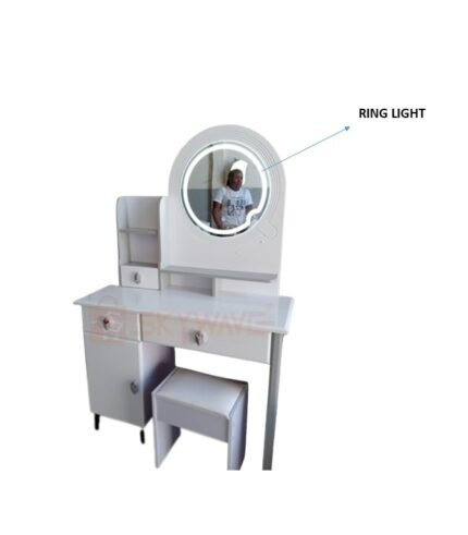 Dressing table with ring light