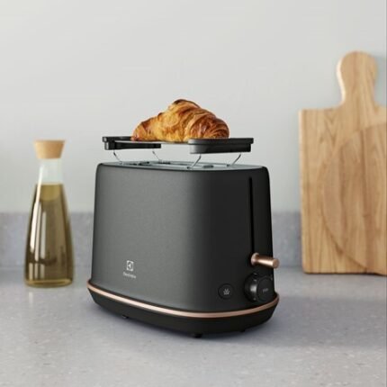 Electrolux2 slice toaster