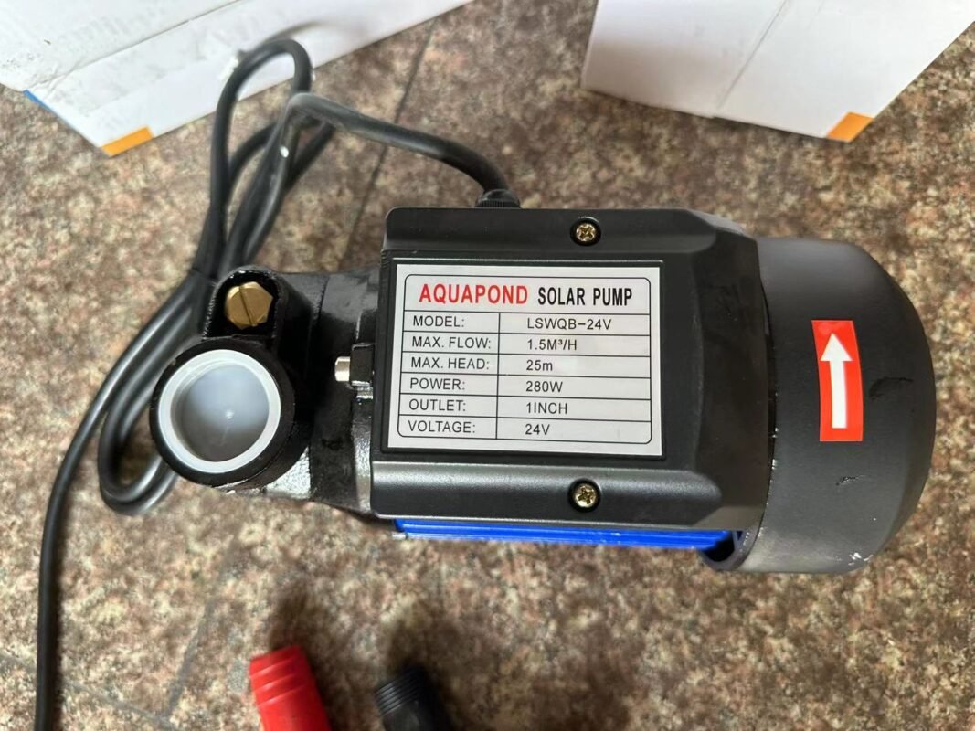 Solar powered water pump-12v