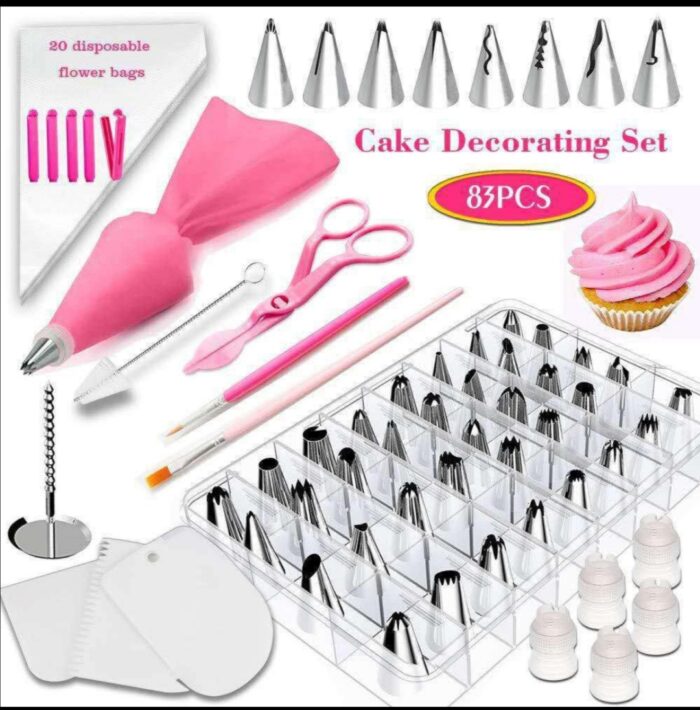 83 piece cake decorator