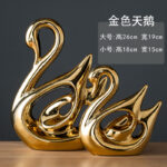 2-Piece Decorative Swan set