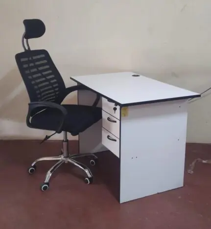 1m White Office Desk and Chair with Headrest