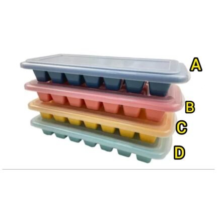 Ice cube tray with lid