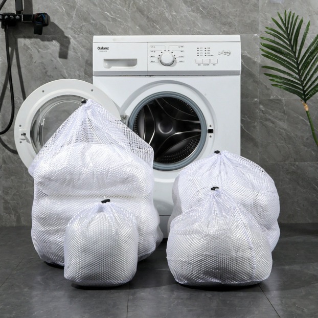 4Pc Assorted Large Size Laundry Bags 4Pc Assorted Large Size Laundry Bags
