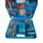 Thakita cordless drill set