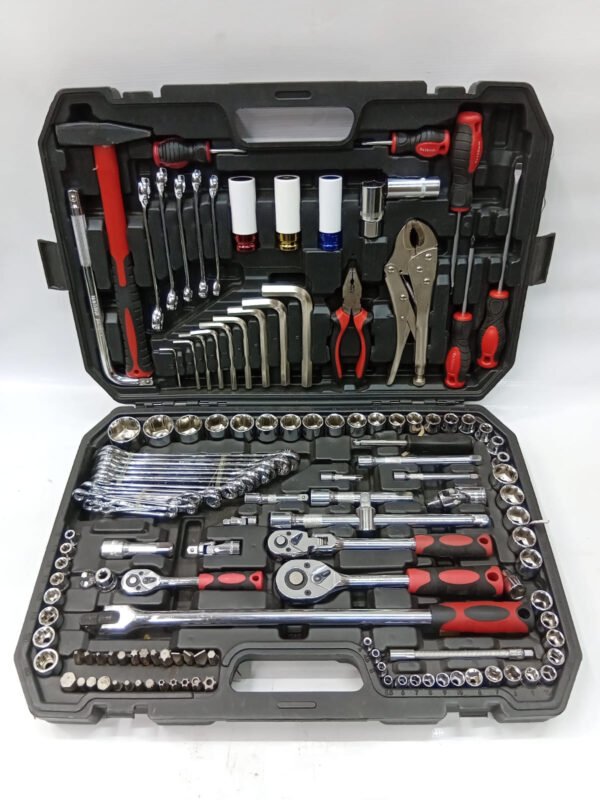 142-piece tool set